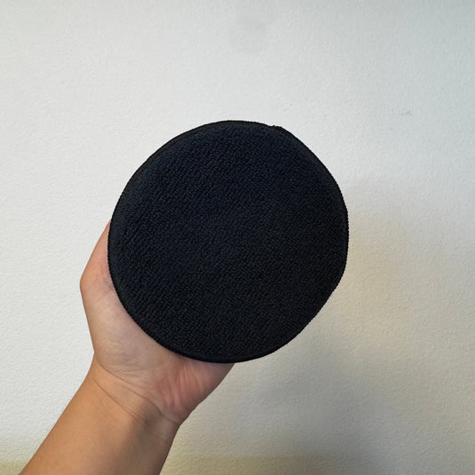 Applikator med strikk (svart)